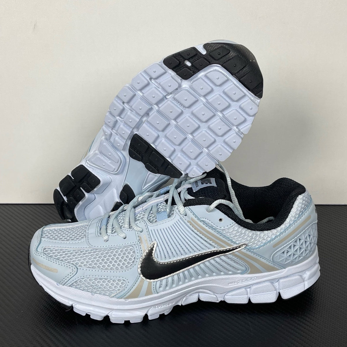 NIKE AIR ZOOM VOMERO 5 "Blue Tint"