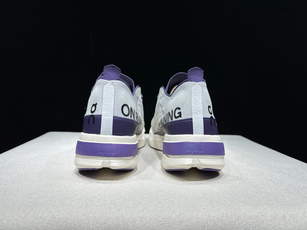 ON - Cloudboom Strike 'White | Purple'