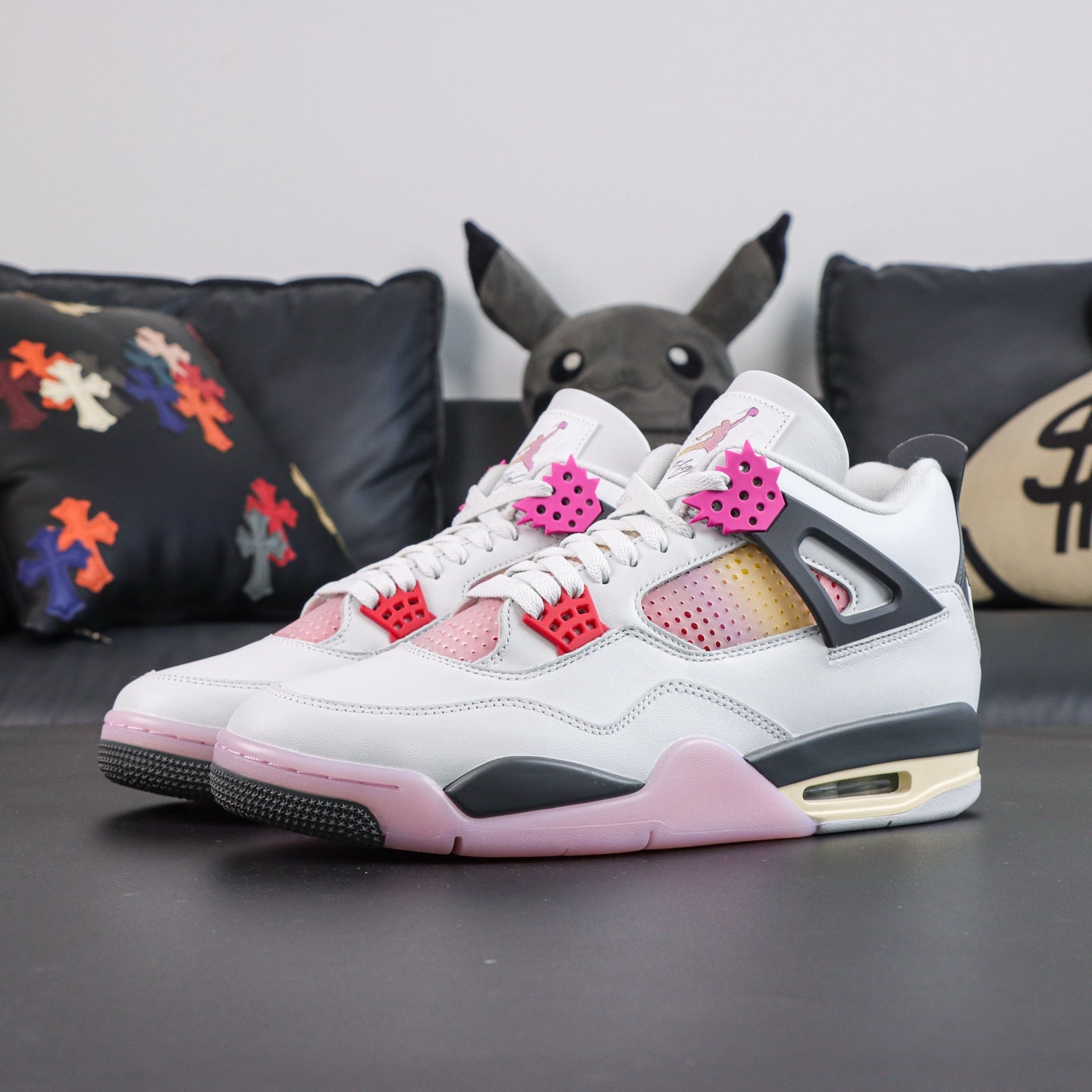 Air Jordan 4 Retro 'Comic'