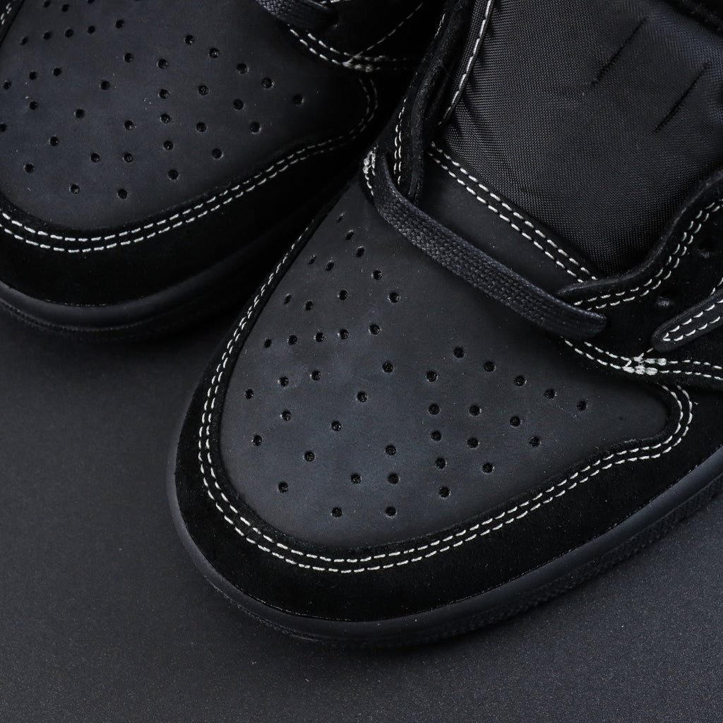 Jordan 1 Low OG SP x Travis Scott 'Black Phantom'