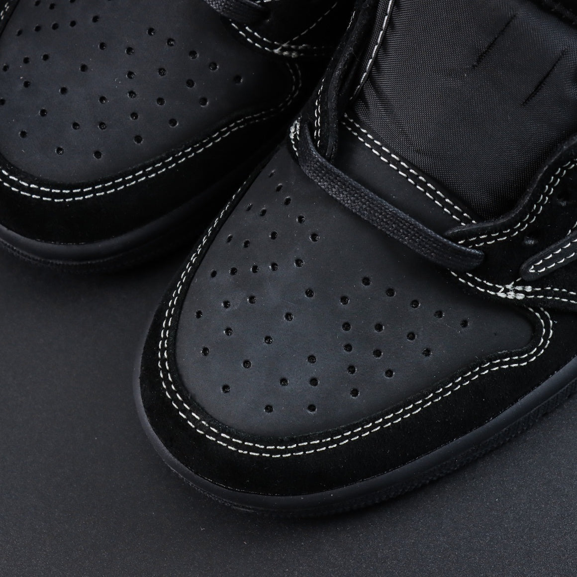 Jordan 1 Low OG SP x Travis Scott 'Black Phantom'