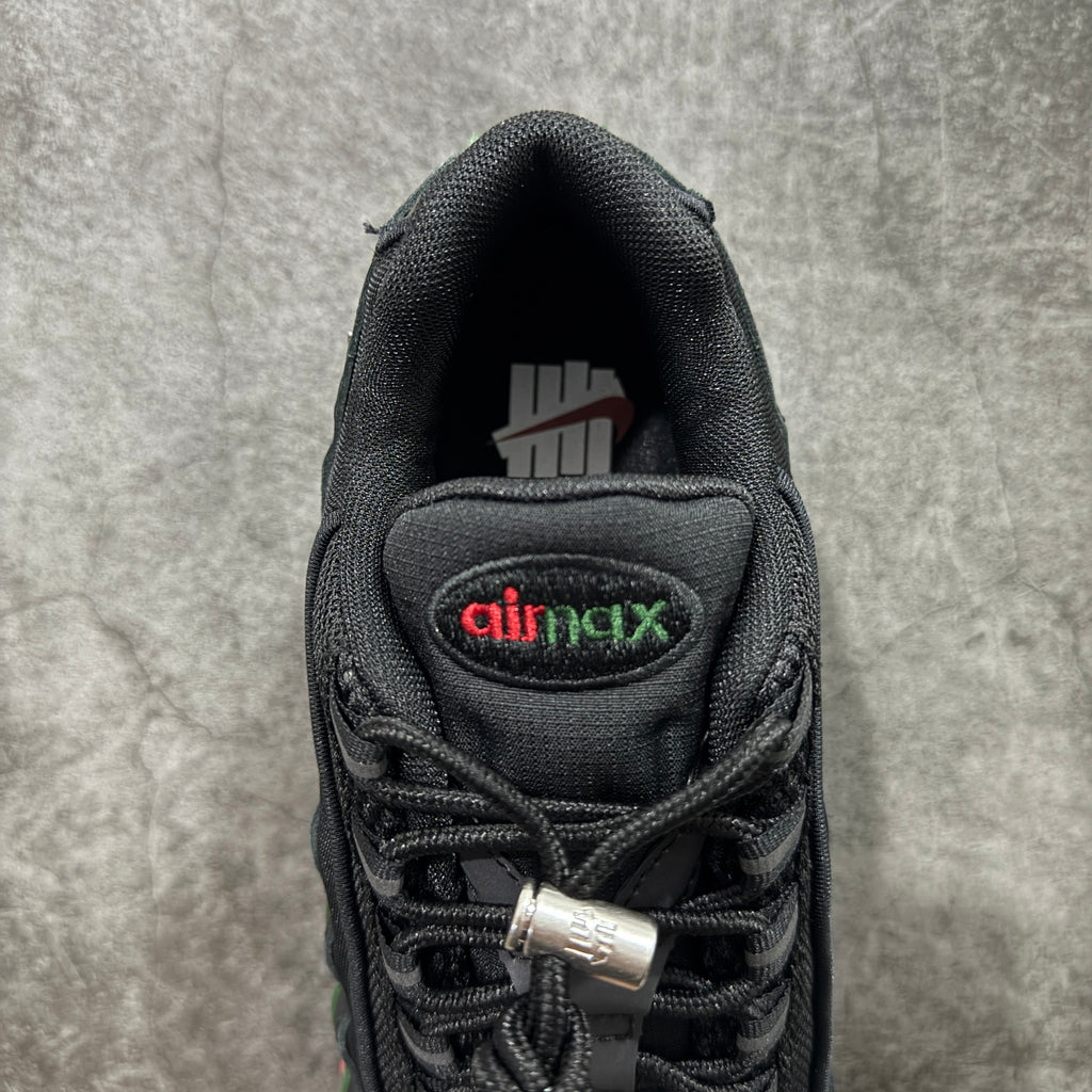 Nike Air Max 95 x Undefeated 'Black Metallic Silver'