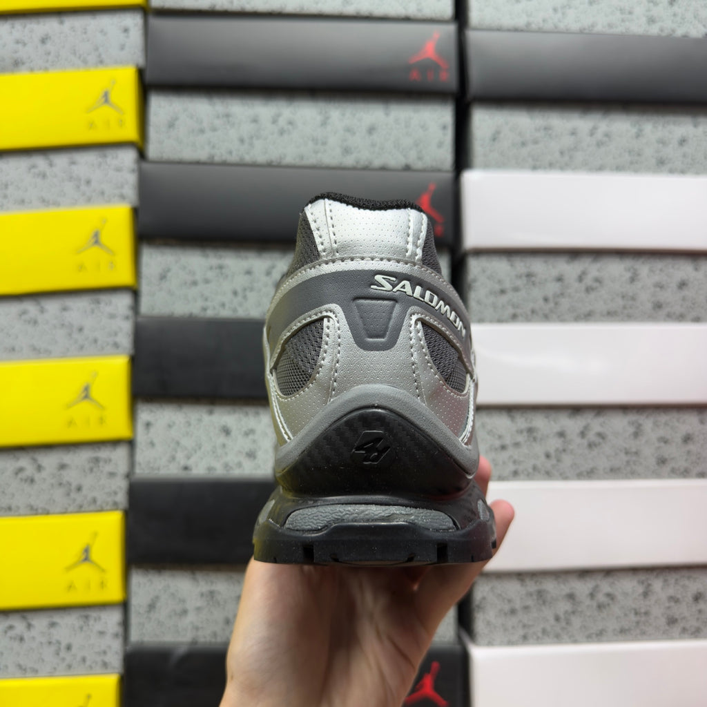 SALOMON-XT-Quest 'Black Silver Castlerock'