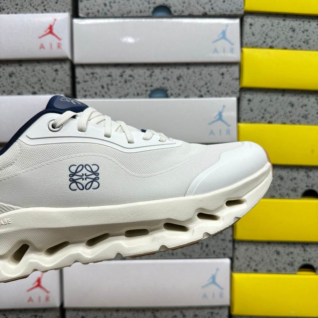 ON - Cloudtilt 2.0 x LOEWE 'White Blue'