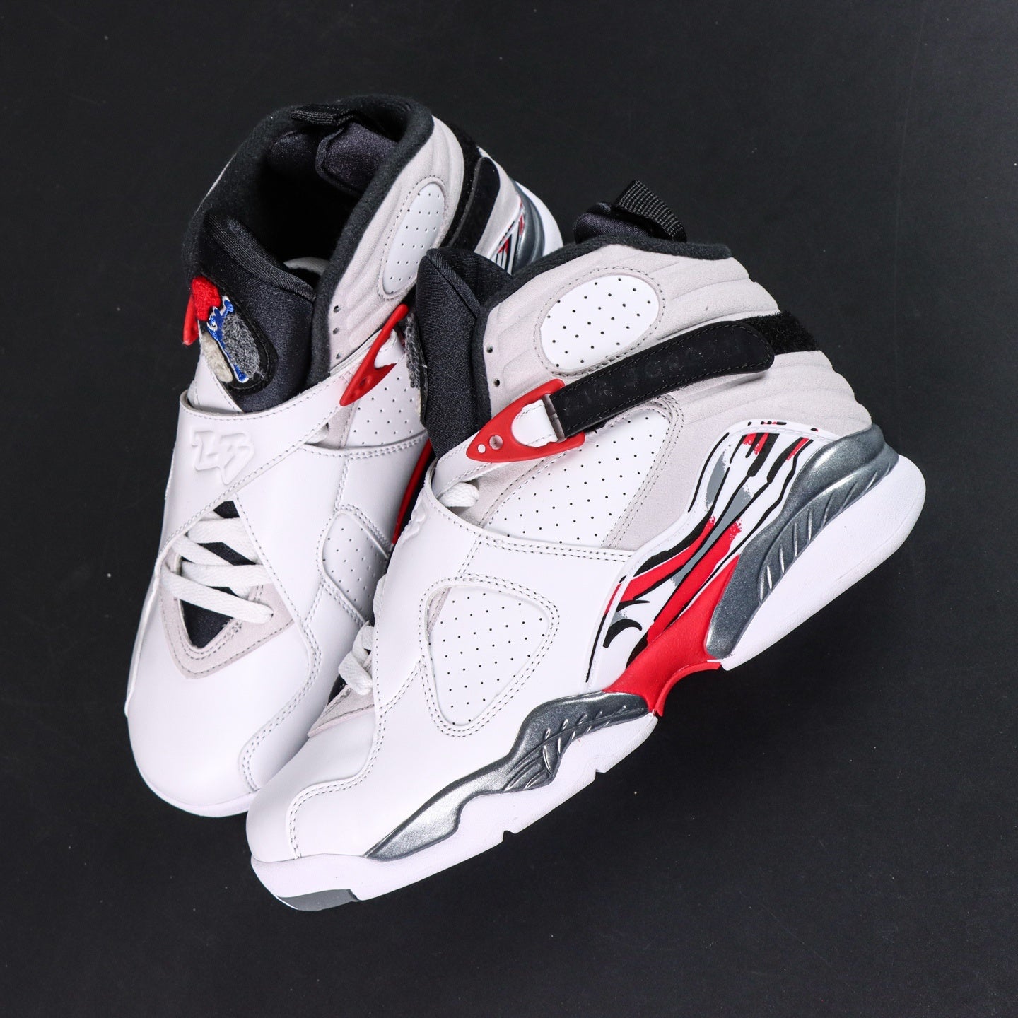 Jordan 8 'Bugs Bunny' 2025