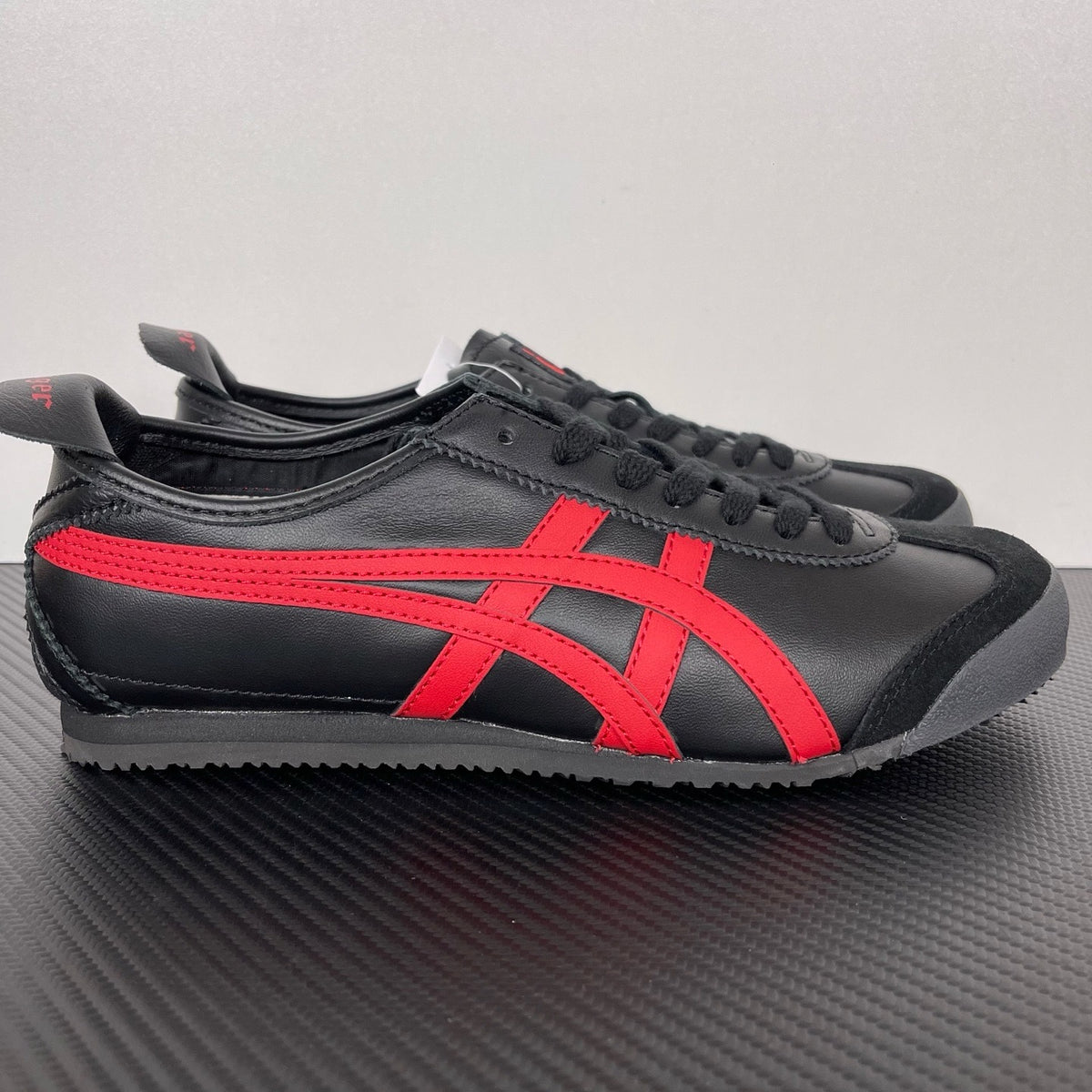 Onitsuka Tiger Mexico 66 'Black Classic Red'