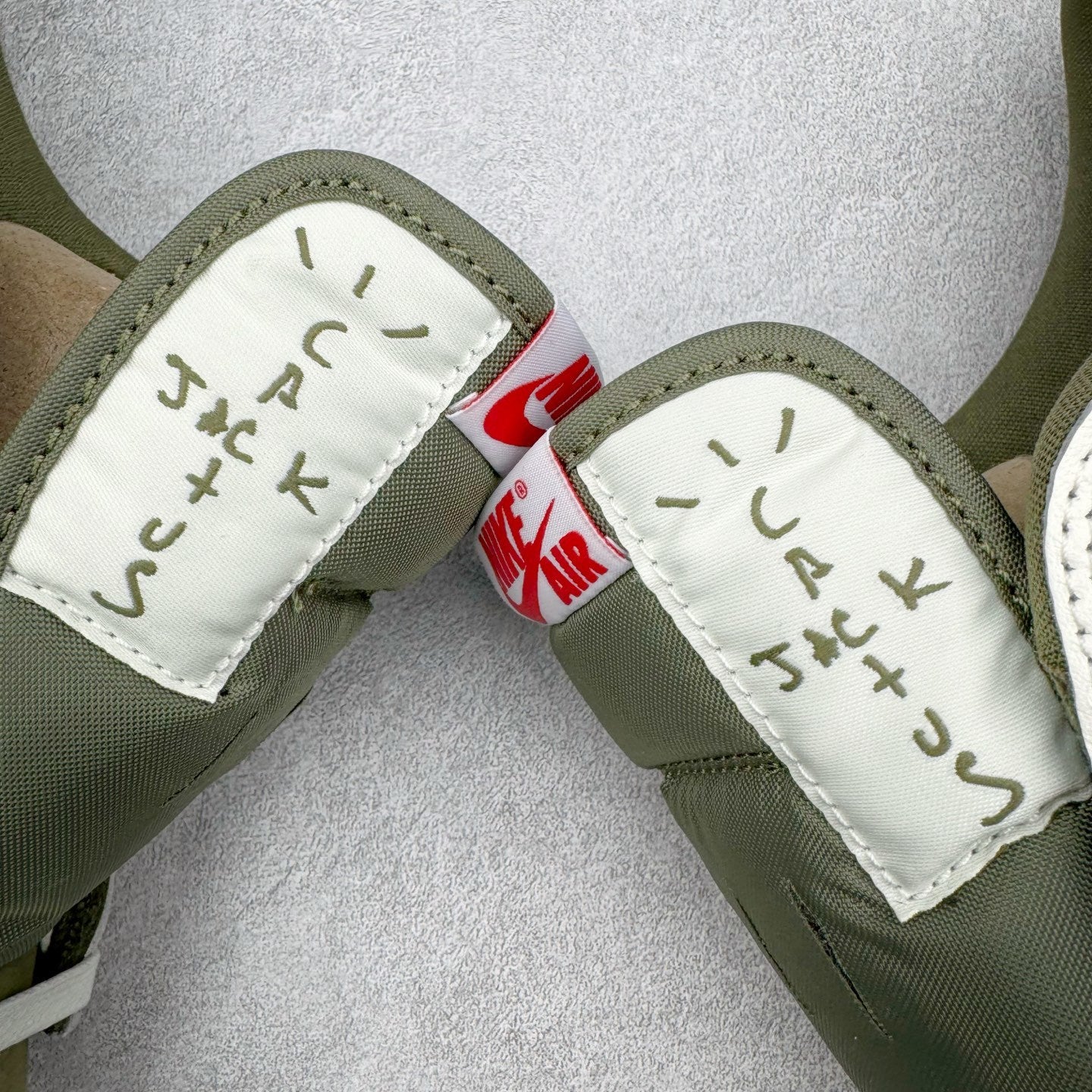 Jordan 1 Retro Low OG SP x Travis Scott 'Medium Olive'