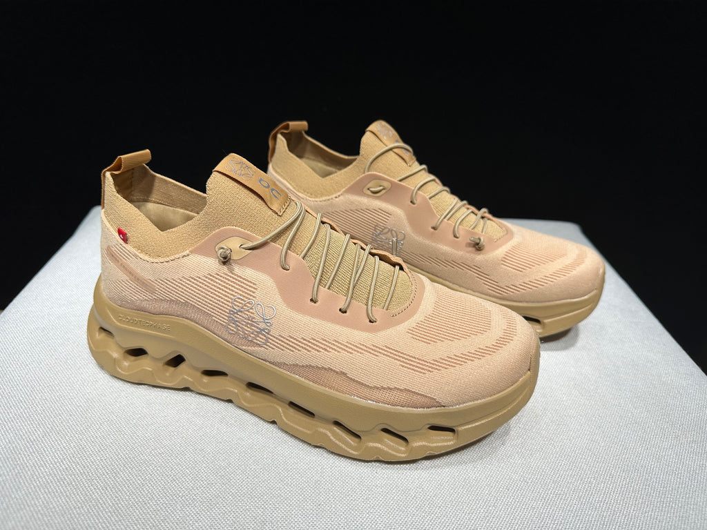 ON - Cloudtilt x Loewe 'Dark Sand'
