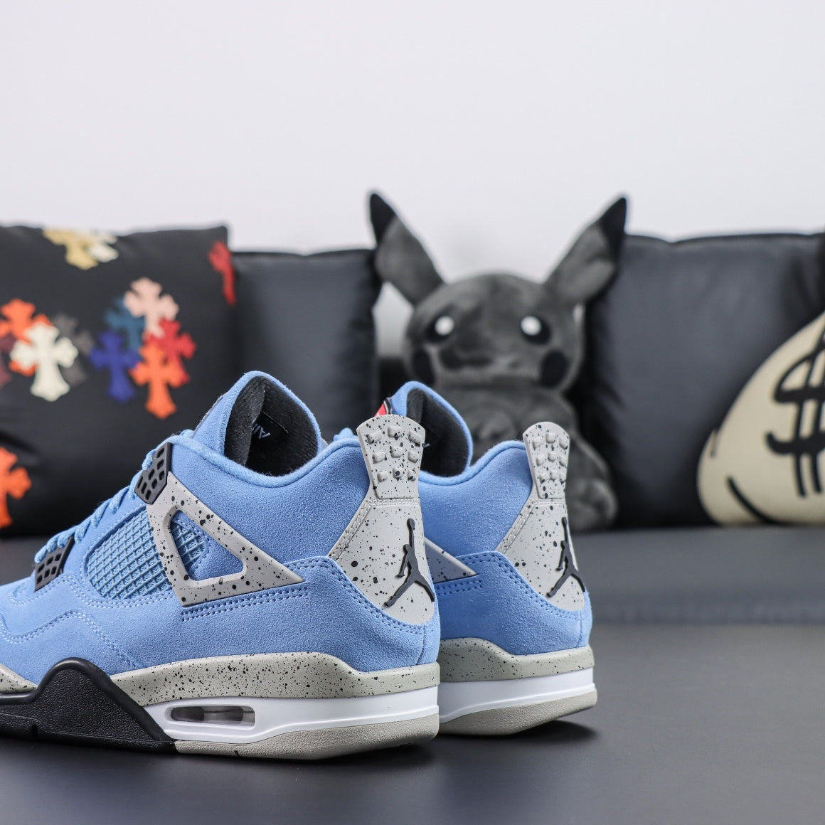 Jordan 4 Retro 'University Blue'