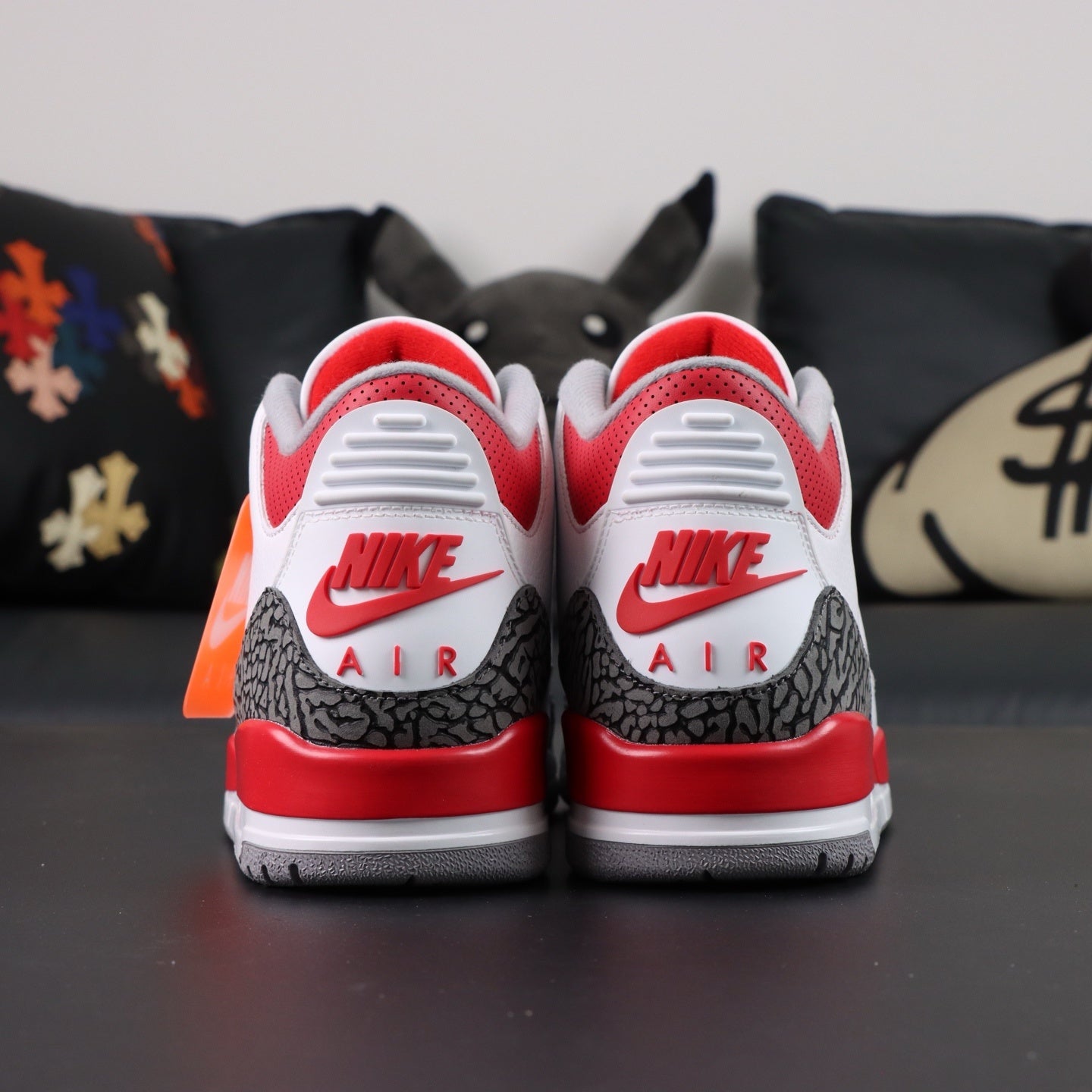 Jordan 3 Retro 'Fire Red' 2022