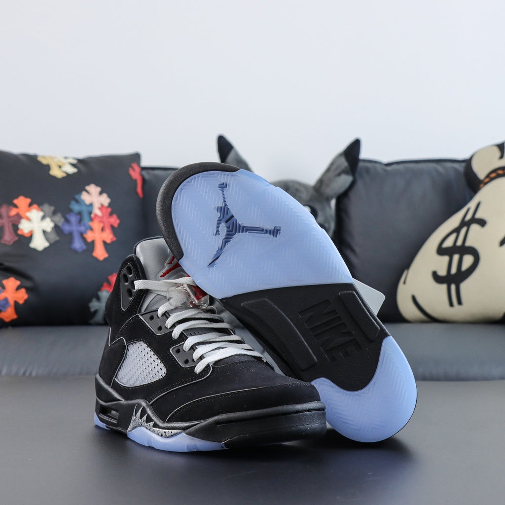 Jordan 5 Retro OG 'Black Metallic Reimagined'