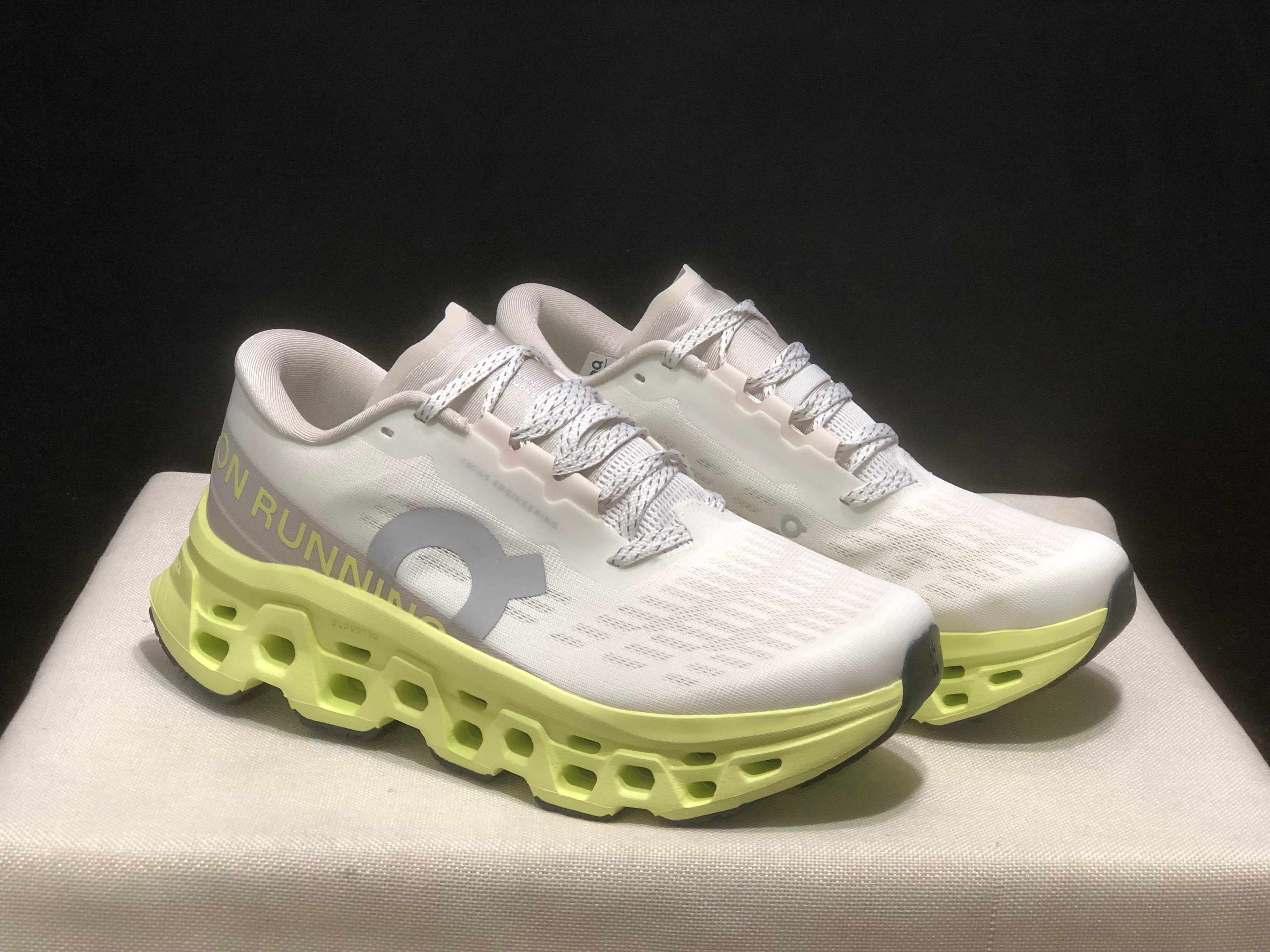 ON - Cloudmonster 3 'Ivory | Limelight'