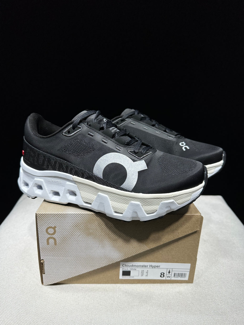 ON - Cloudmonster Hyper 'Black | White'