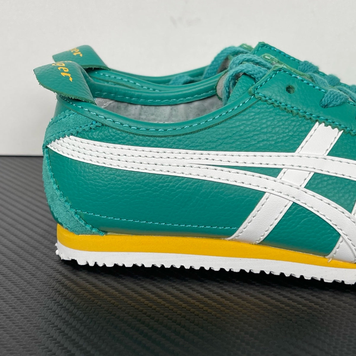 Onitsuka Tiger Mexico 66 'Green White'