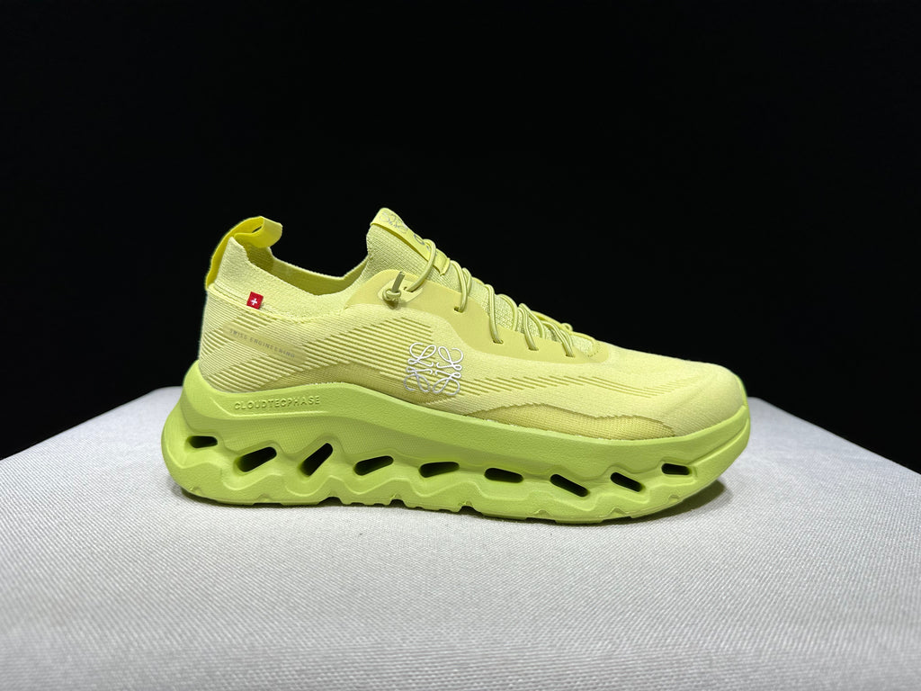 ON - Cloudtilt x Loewe 'Lime Green'