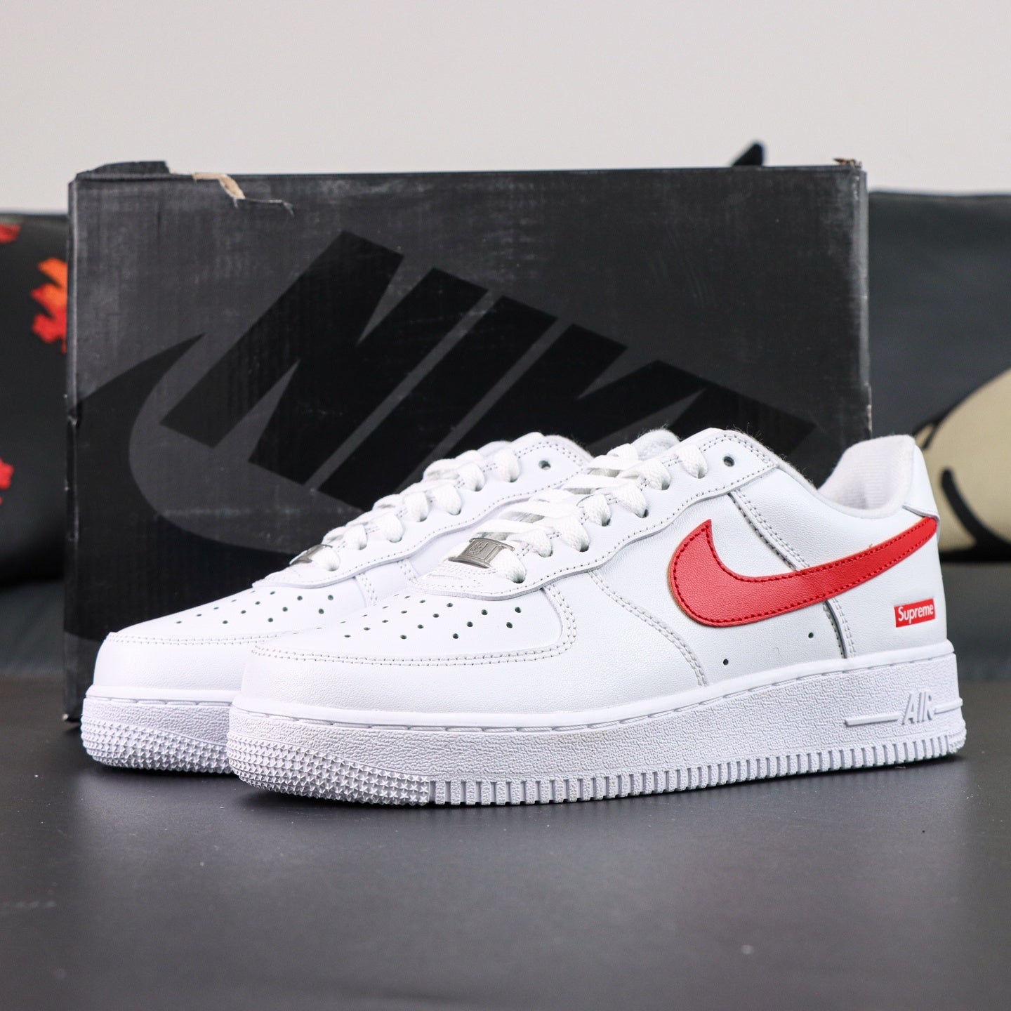Nike Air Force 1 Low x Supreme 'Shanghai'