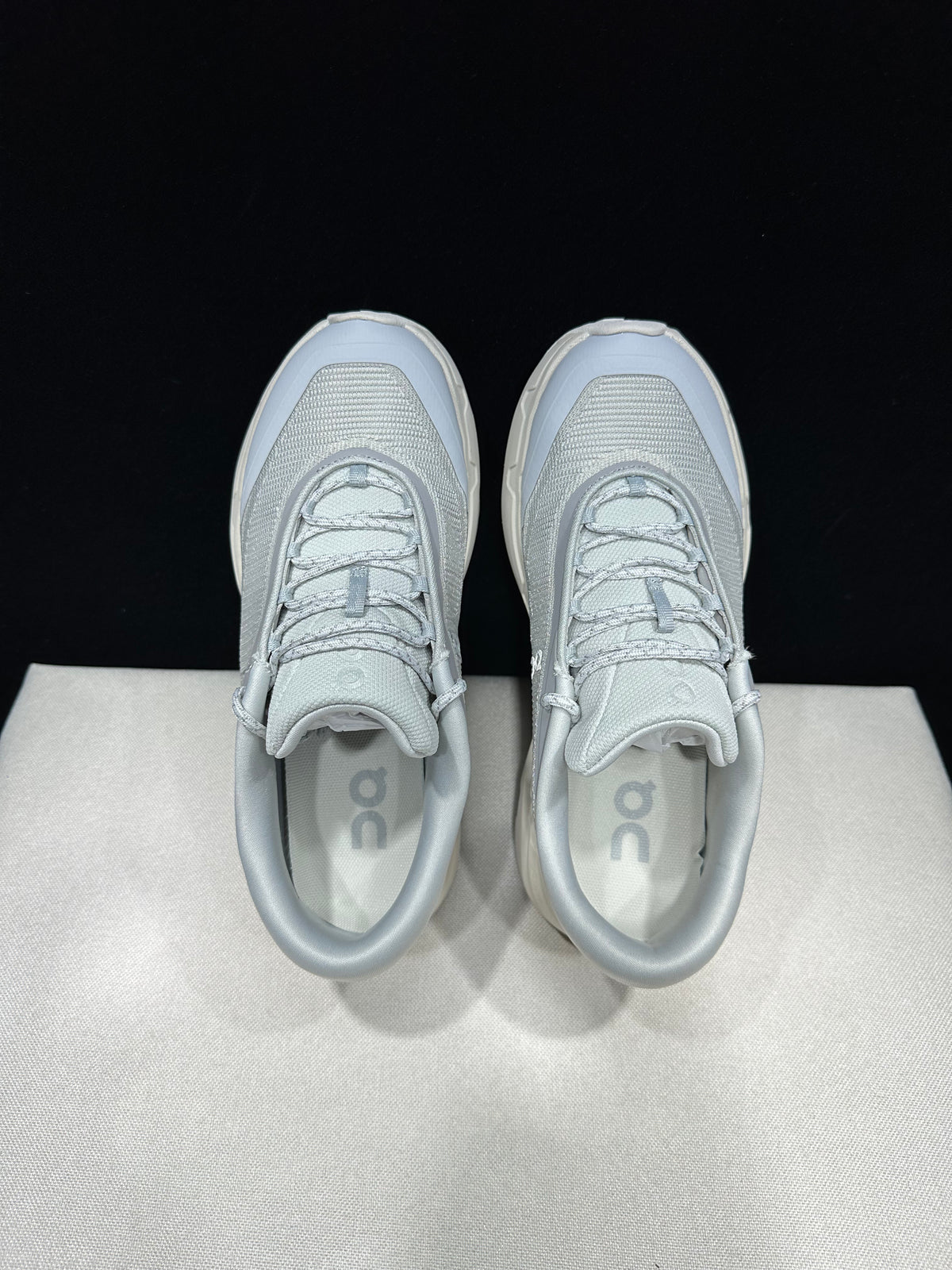 ON - CLOUDSOMA glacier pearl