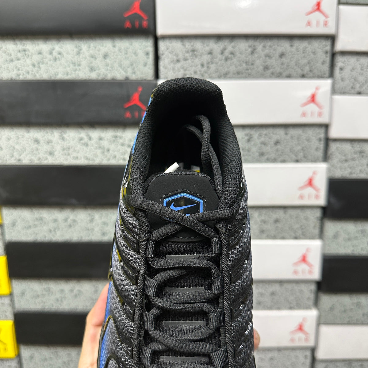 NIKE AIR MAX PLUS Black Blue Crystal