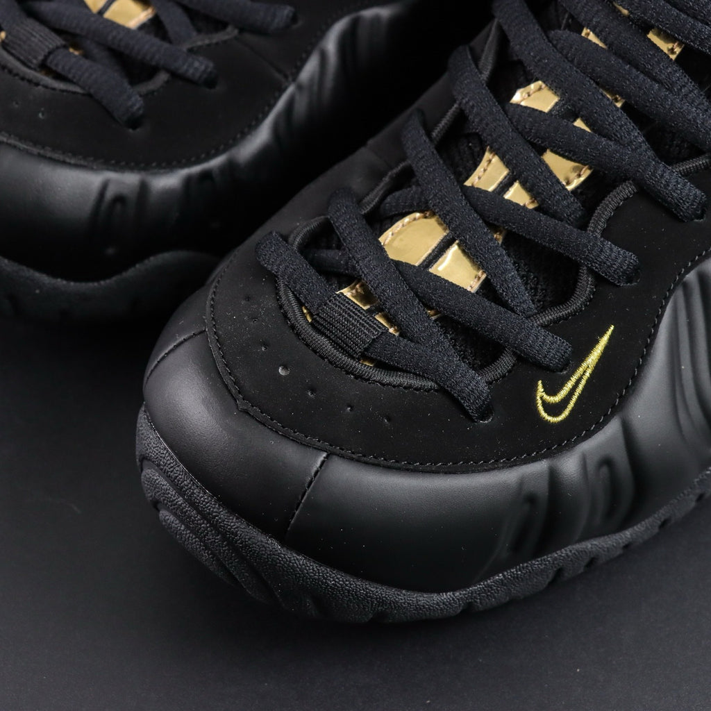 NIKE AIR  Foamposite Pro Black Metallic Gold