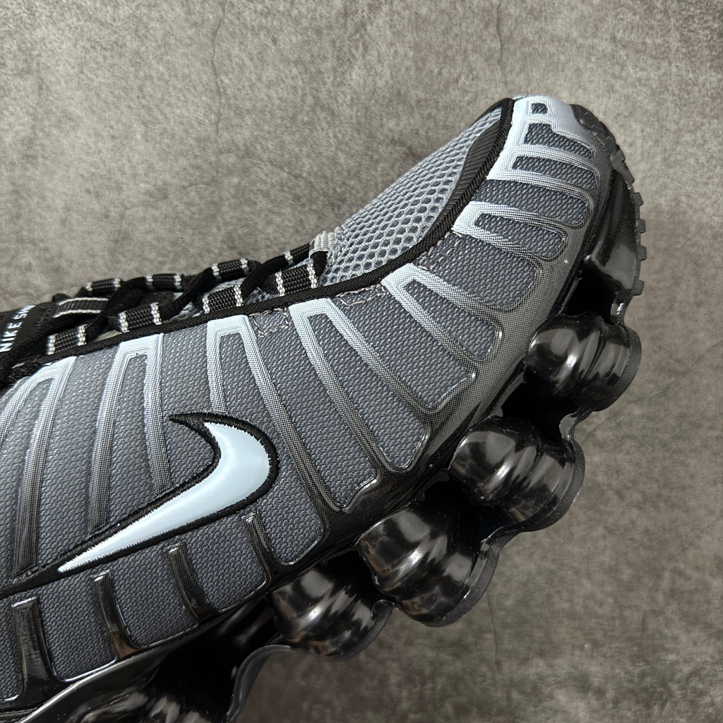 NIKE SHOX TLX Black Pure Platinum