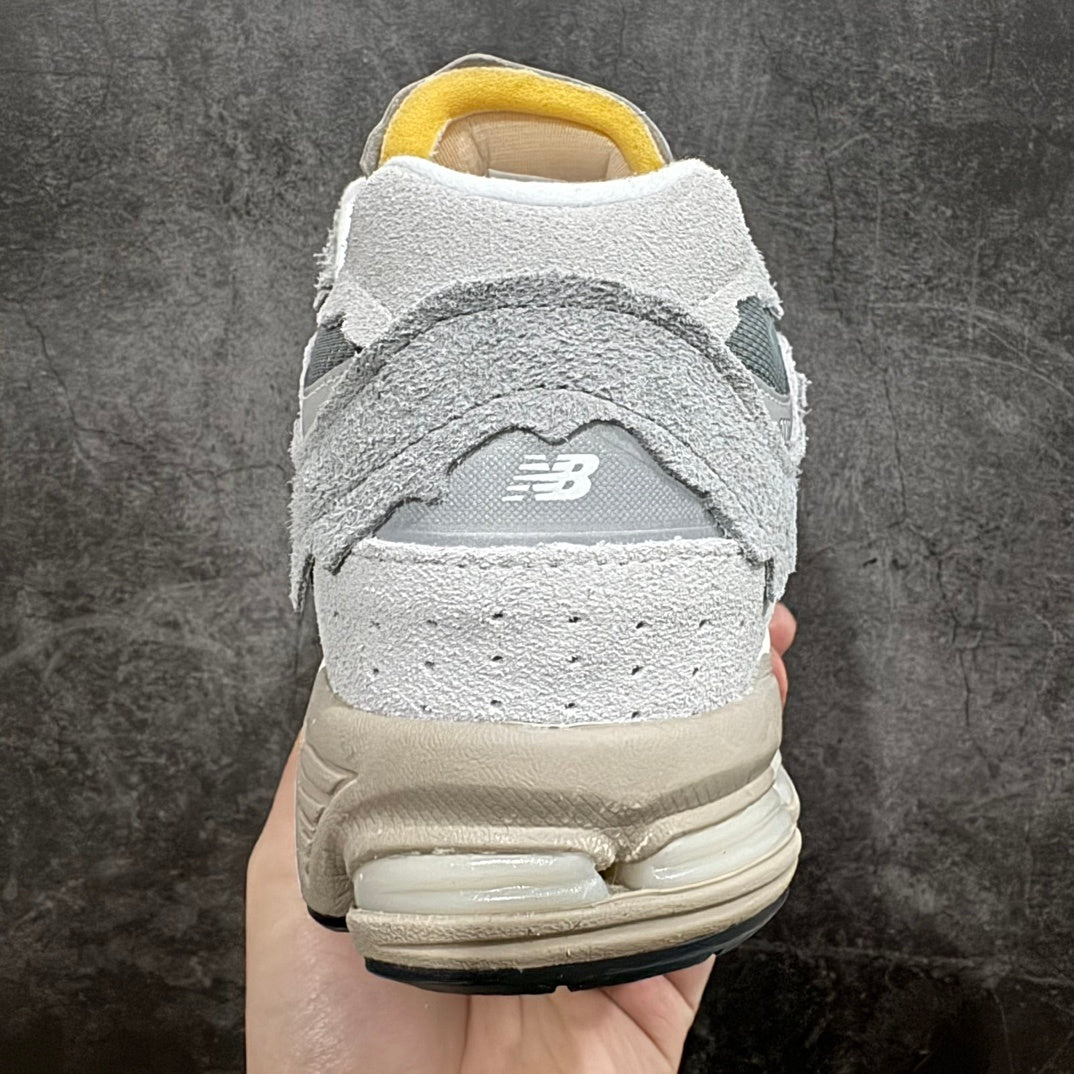 NEW BALANCE 2002R "Protection Pack" Slate Grey