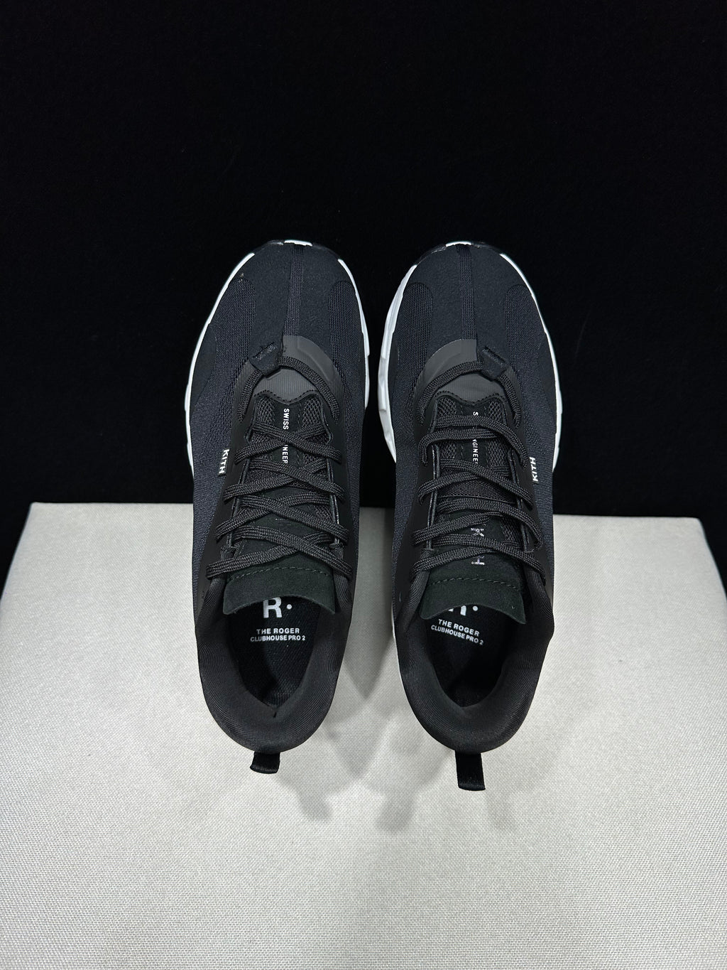 ON - KITH K TECH 1 BLACK WHITE