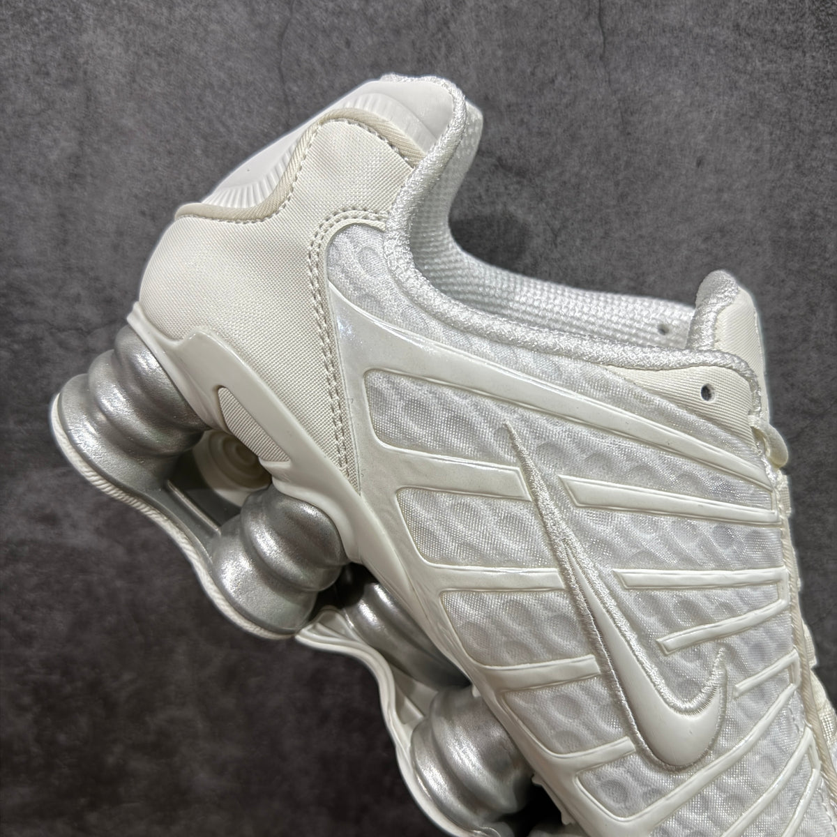 NIKE SHOX TLX White Photon Dust