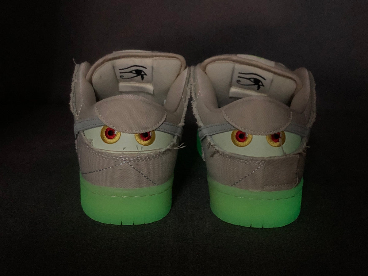 Nike SB Dunk  Low "Mummy"