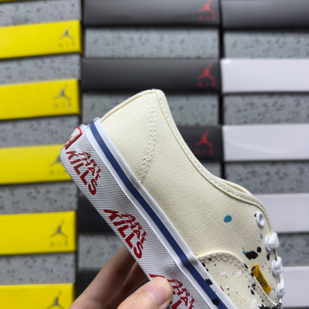 VANS  Authentic Reissue 44 Gallery Dept. Art That Kills WHITE