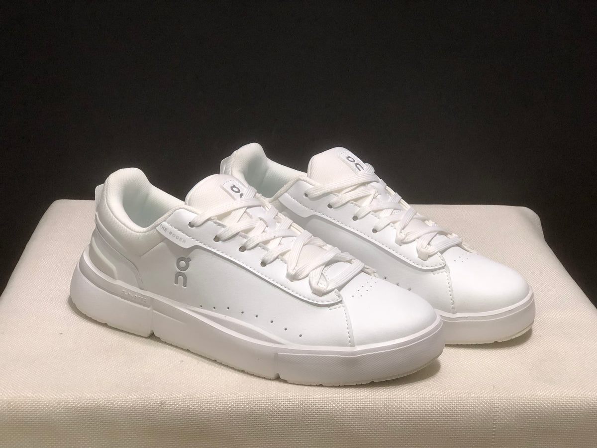 ON - ROGER FEDERER X THE ROGER CENTRE COURT ALL WHITE