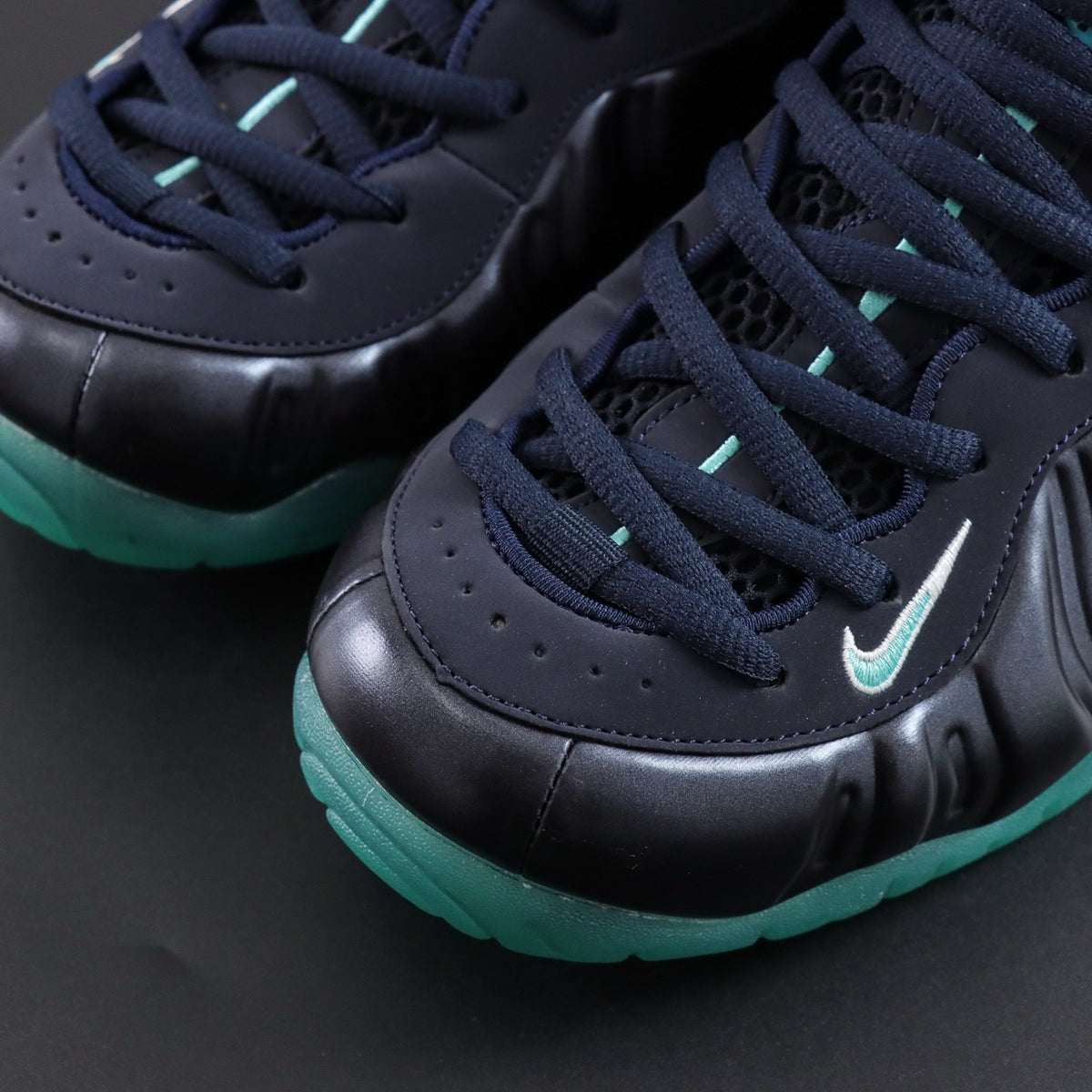 NIKE AIR  Foamposite Pro Dark Obsidian