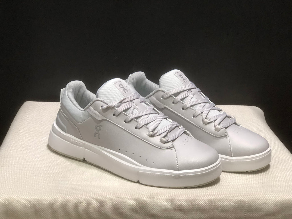 ON - ROGER FEDERER X THE ROGER CENTRE COURT WOLF GLACIER