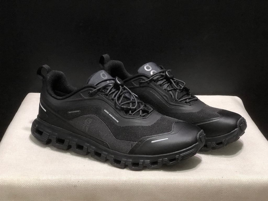 ON CLOUD 6 Black