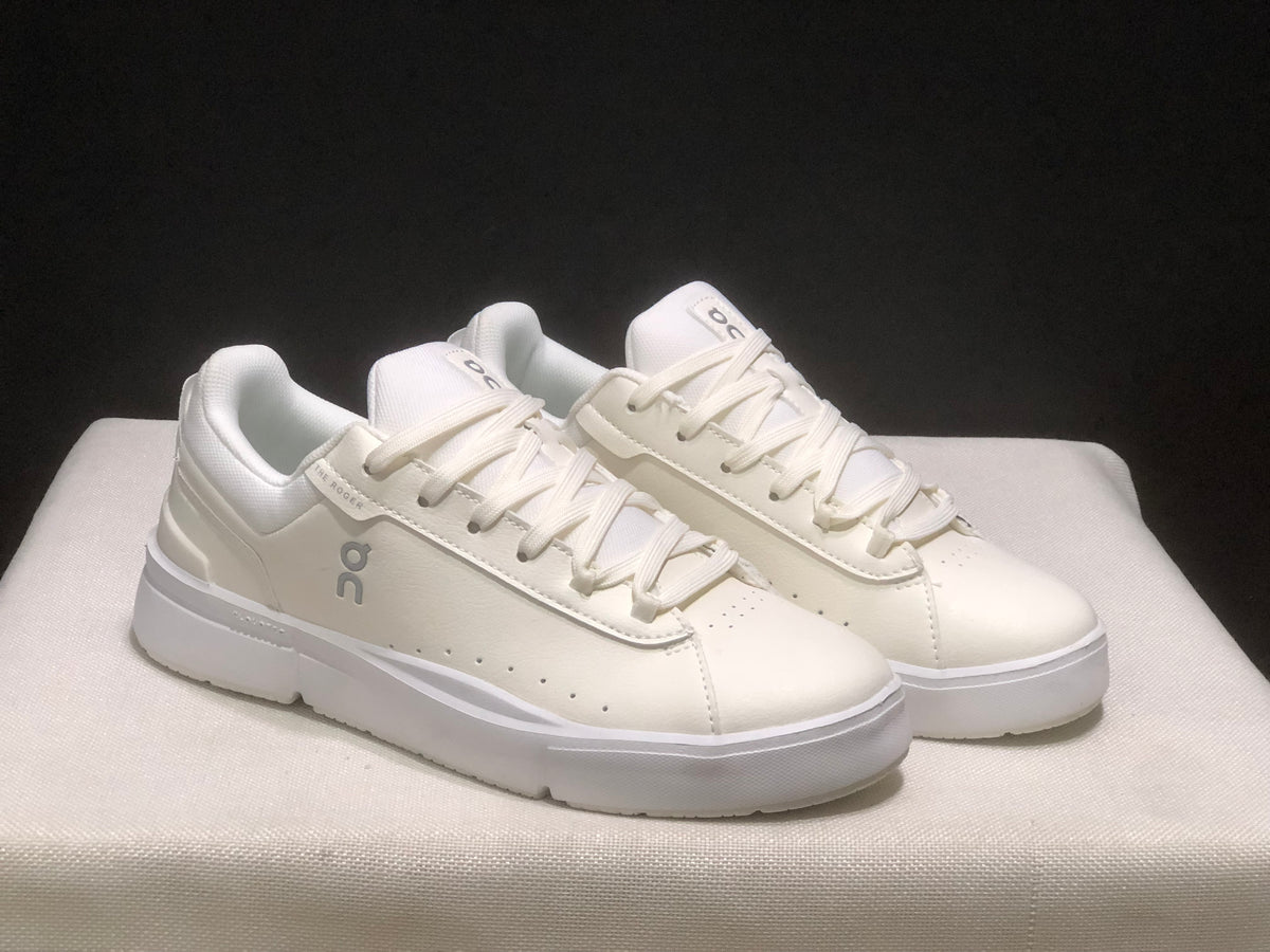 ON - ROGER FEDERER X THE ROGER CENTRE COURT BEIGE WHITE