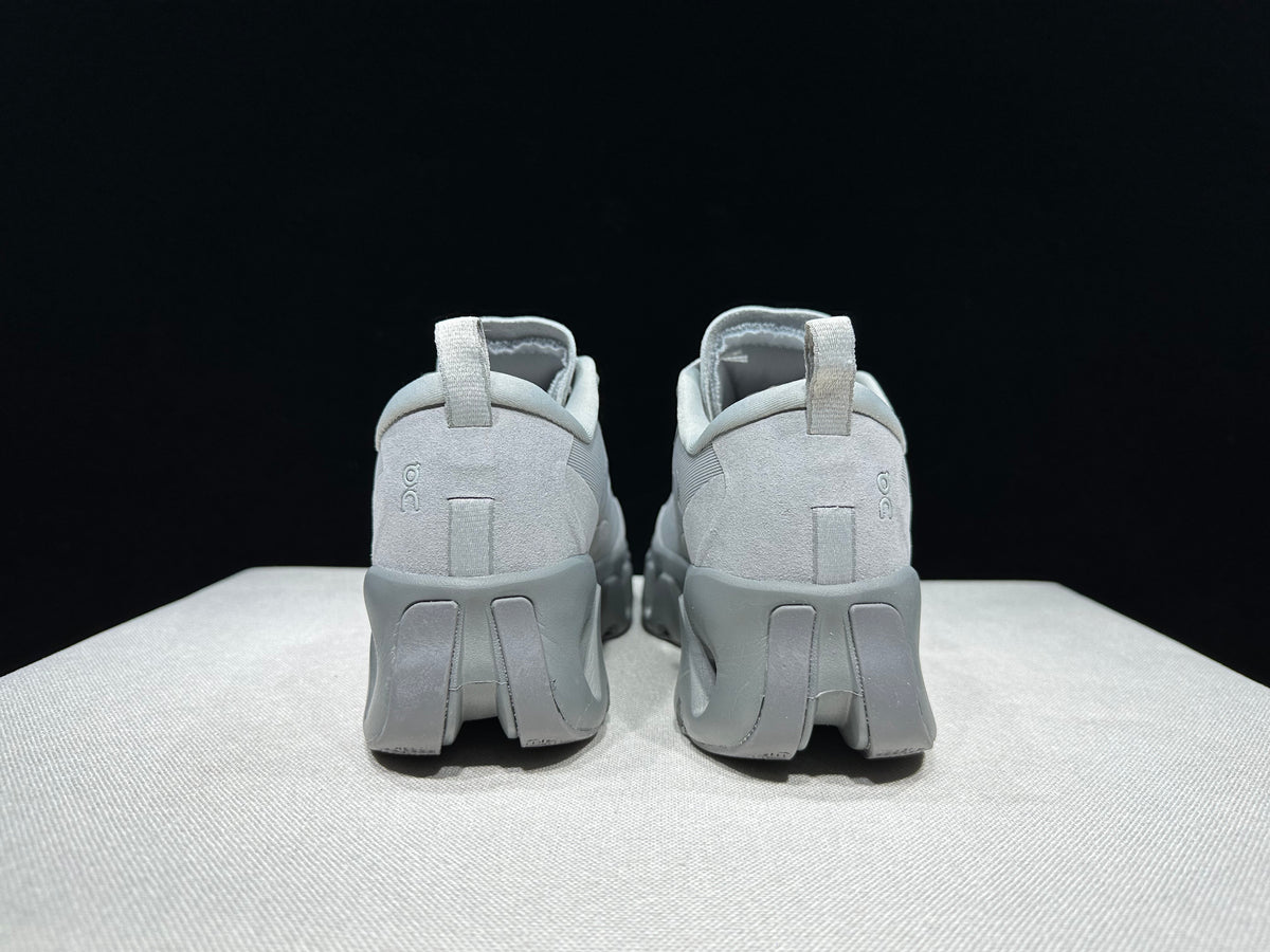 ON - KITH K TECH 1 DARK GREY