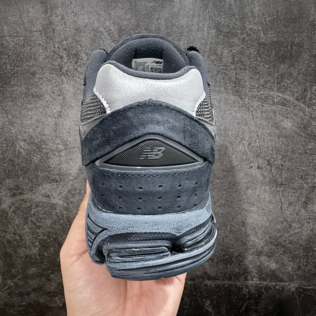 NEW BALANCE 2002R "Vintage Black Grey"