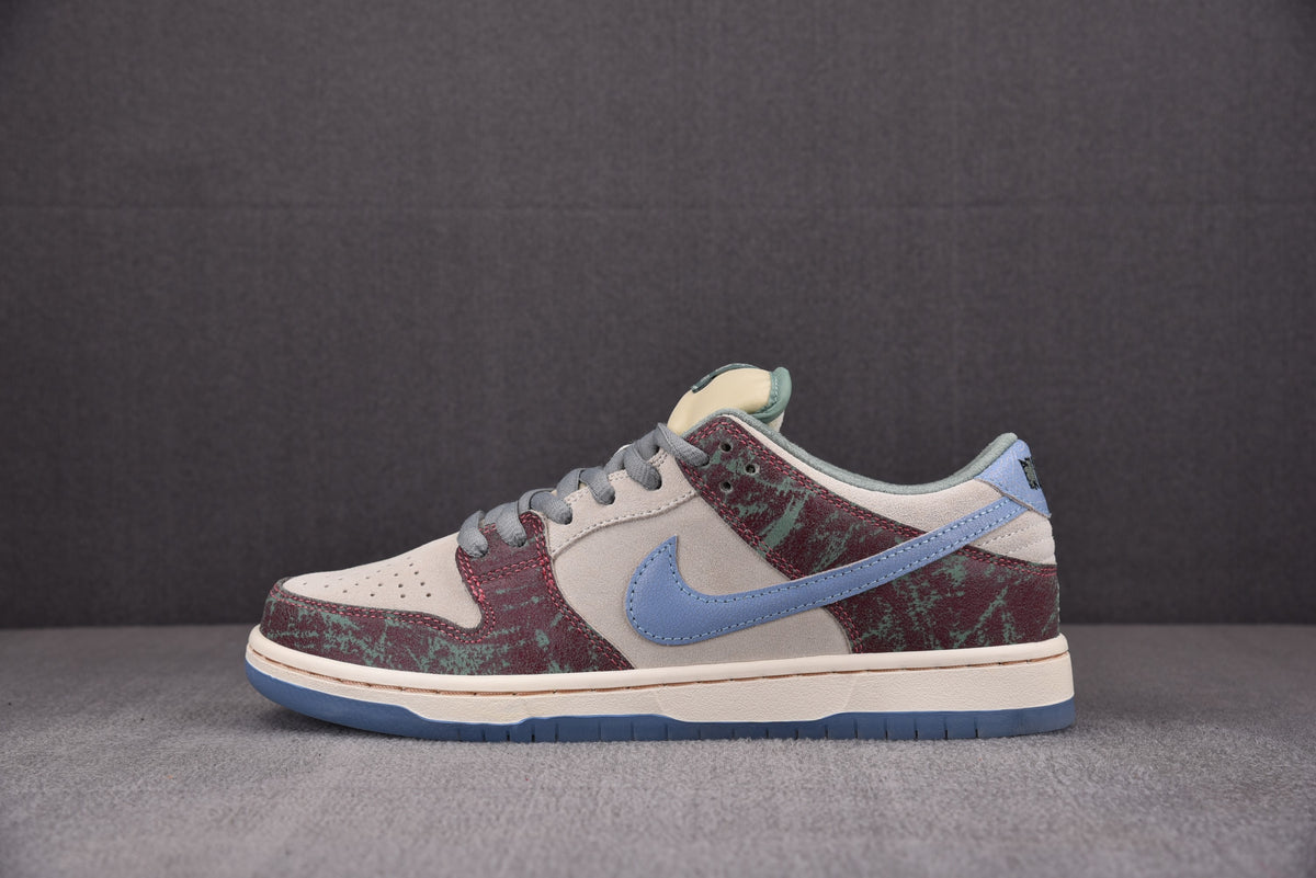 Nike SB Dunk  Low Crenshaw Skate Club