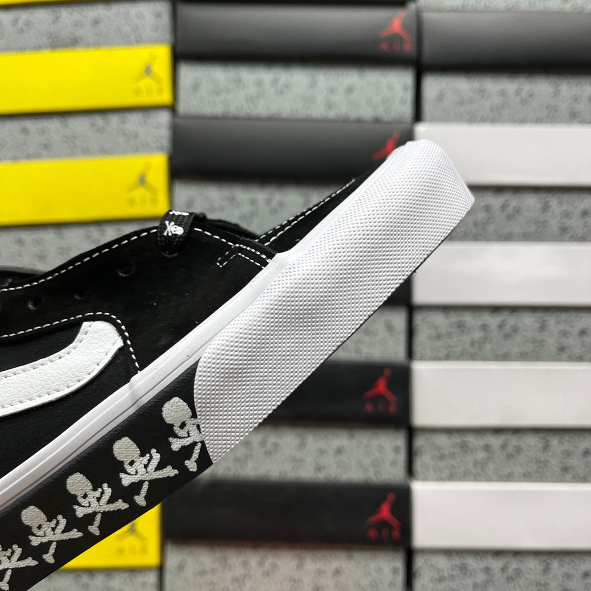 VANS SK8-MID BLACK WHITE