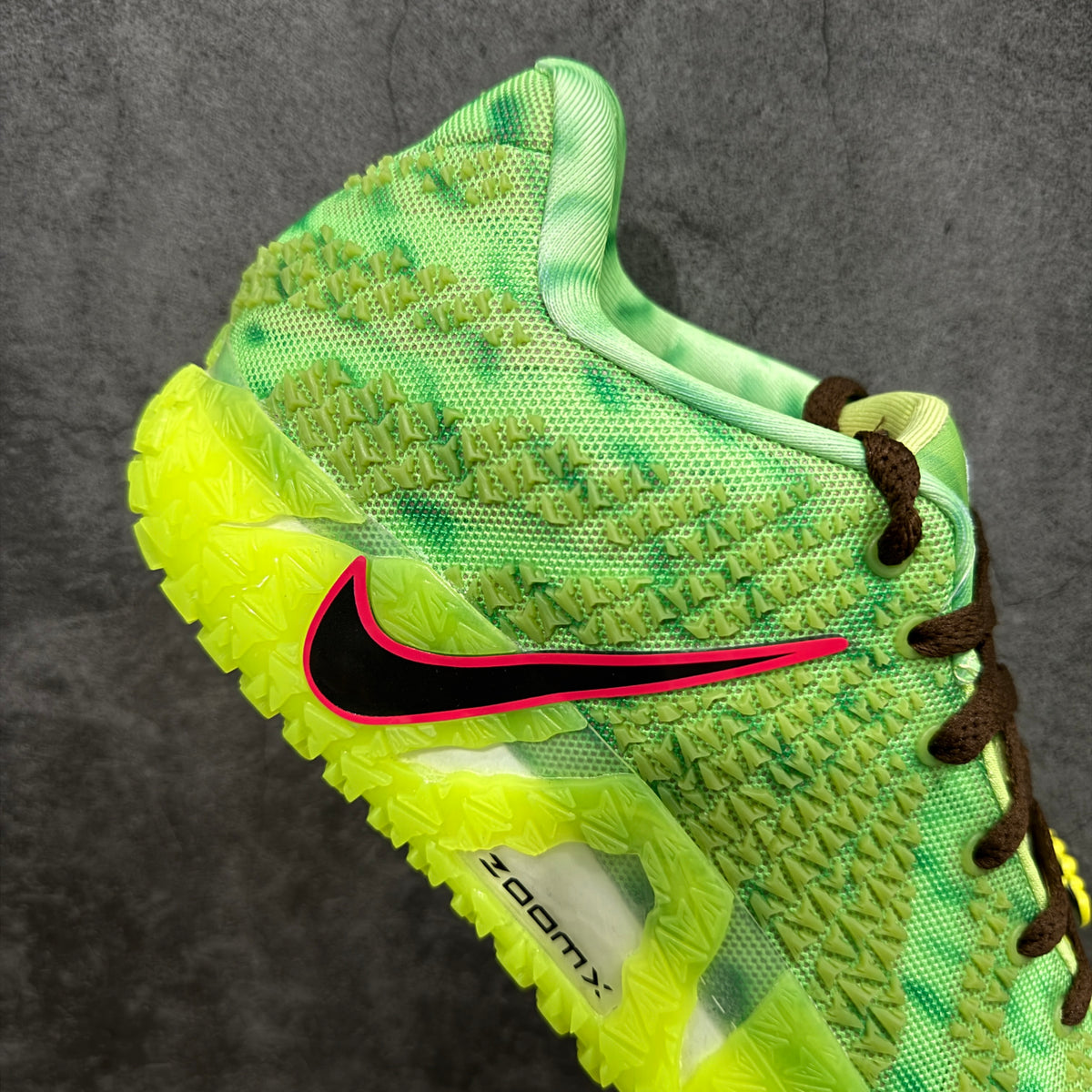 NIKE JA 3 Zombie