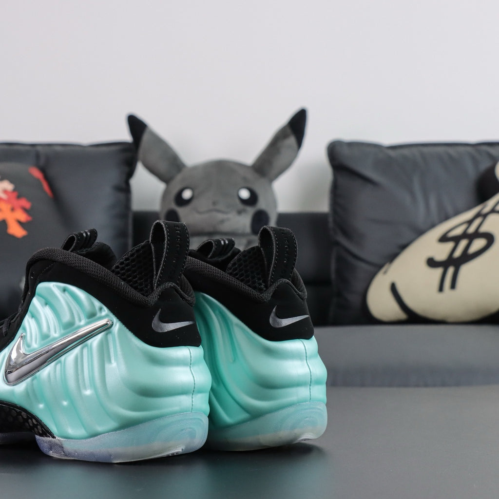 NIKE AIR  Foamposite Pro Island Green