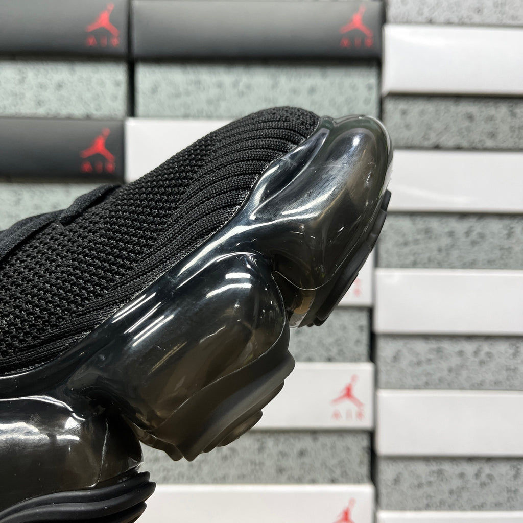 GROUND MOOPIE TRIPLE BLACK