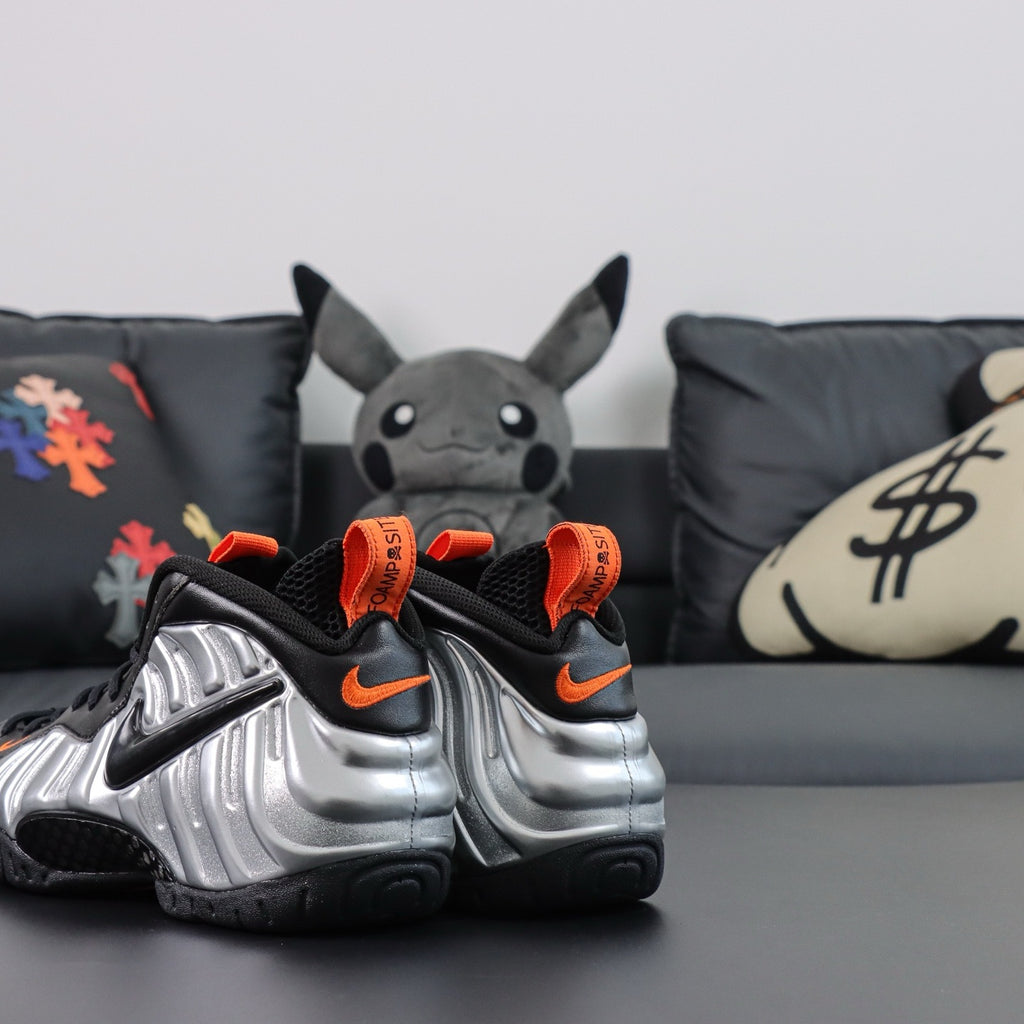 NIKE AIR  Foamposite One Halloween