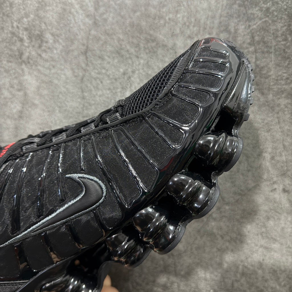 NIKE SHOX TLX Black Max Orange