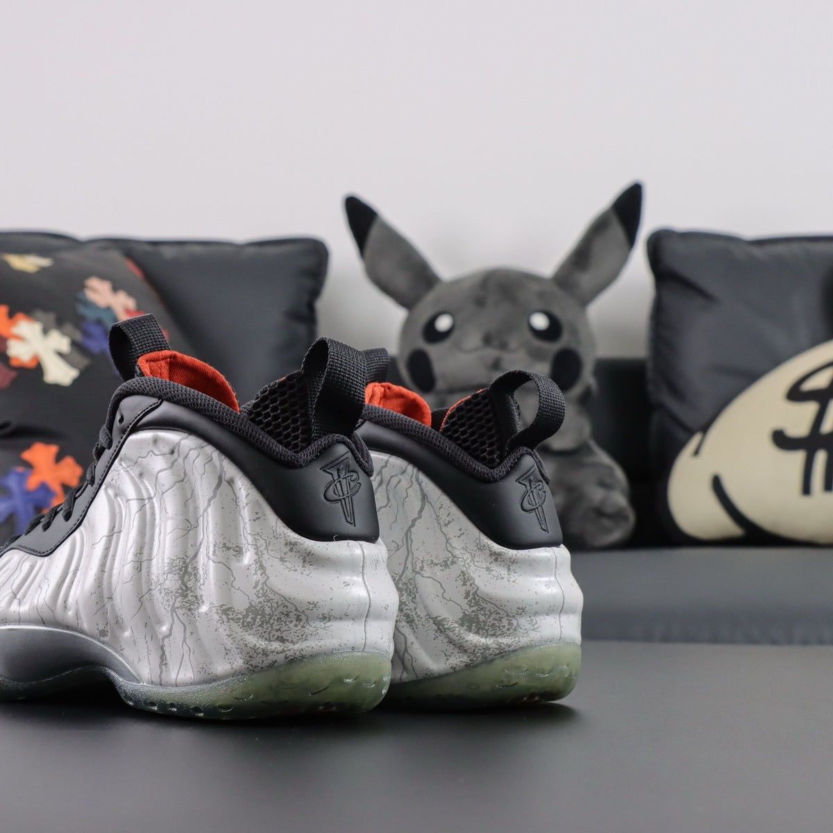 NIKE AIR FOAMPOSITE One Tekken 8 Jin Kazama