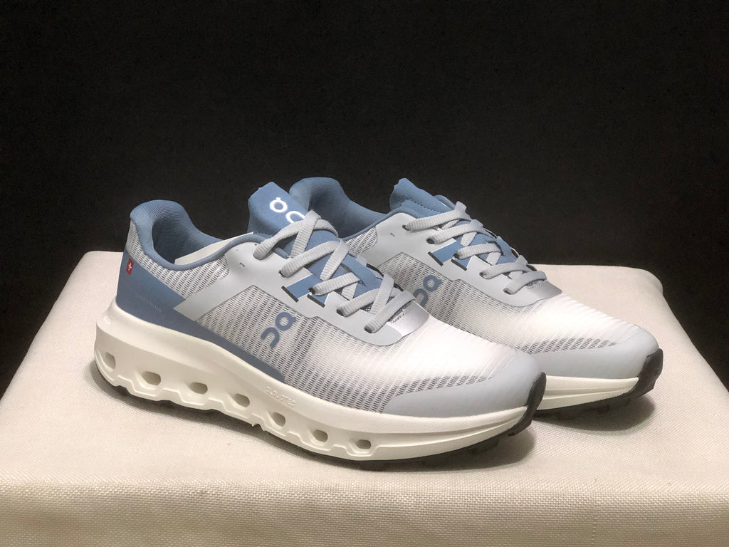 ON - CLOUDVISTA 2 blue and white mesh upper