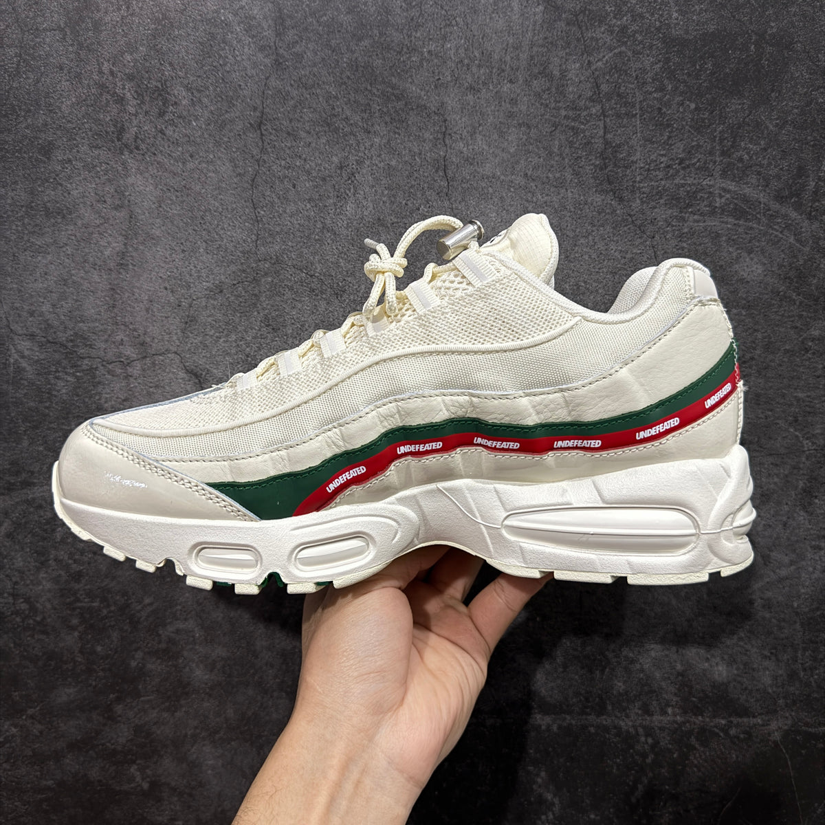 Nike Air Max 95 x Undefeated 'Sail Green Red'