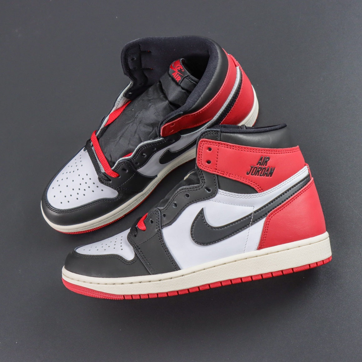 Jordan 1 Retro High OG 'Black Toe Reimagined'
