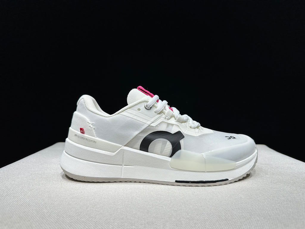 THE ROGER Pro 2 'Arctic | Pink'