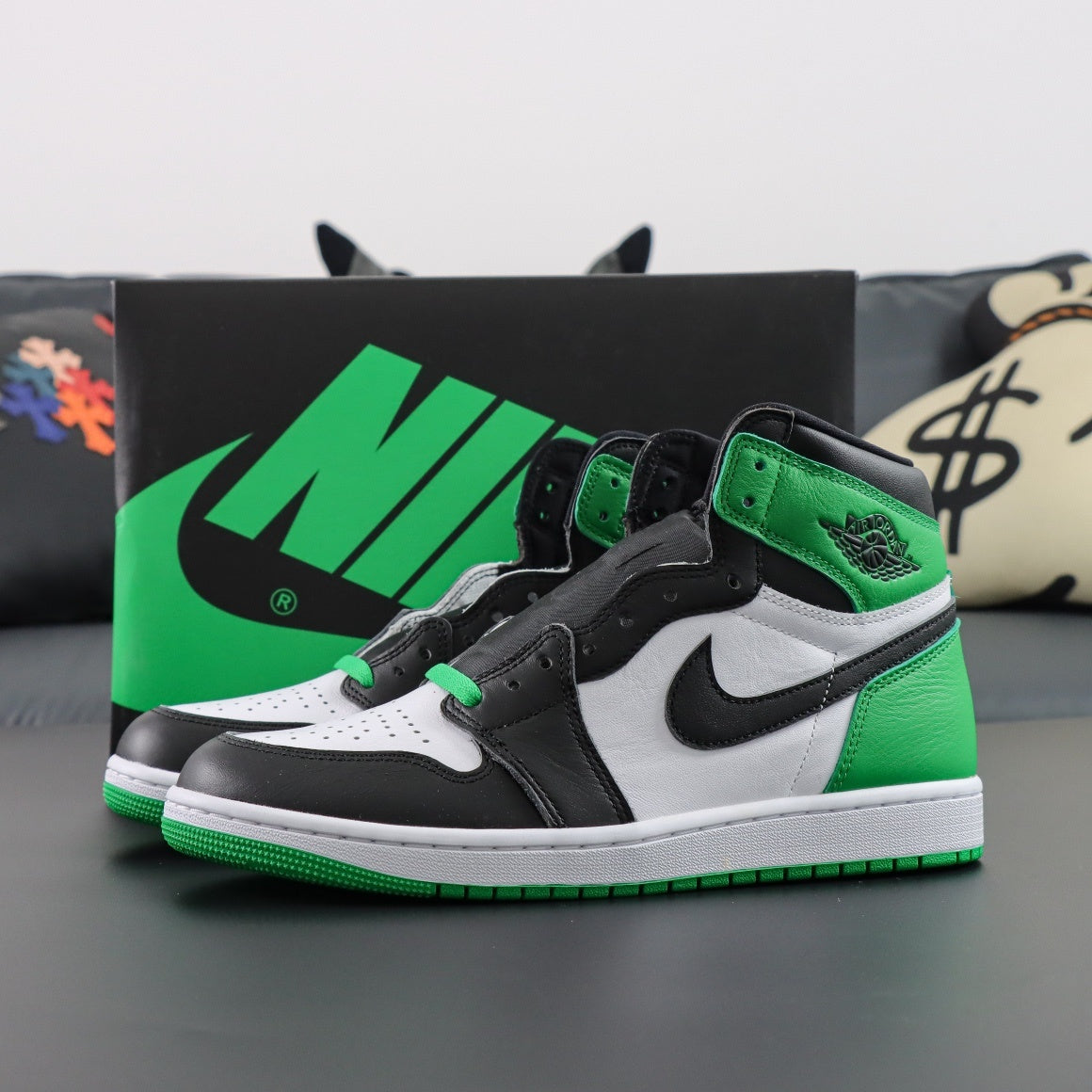 Jordan 1 Retro High OG 'Lucky Green'