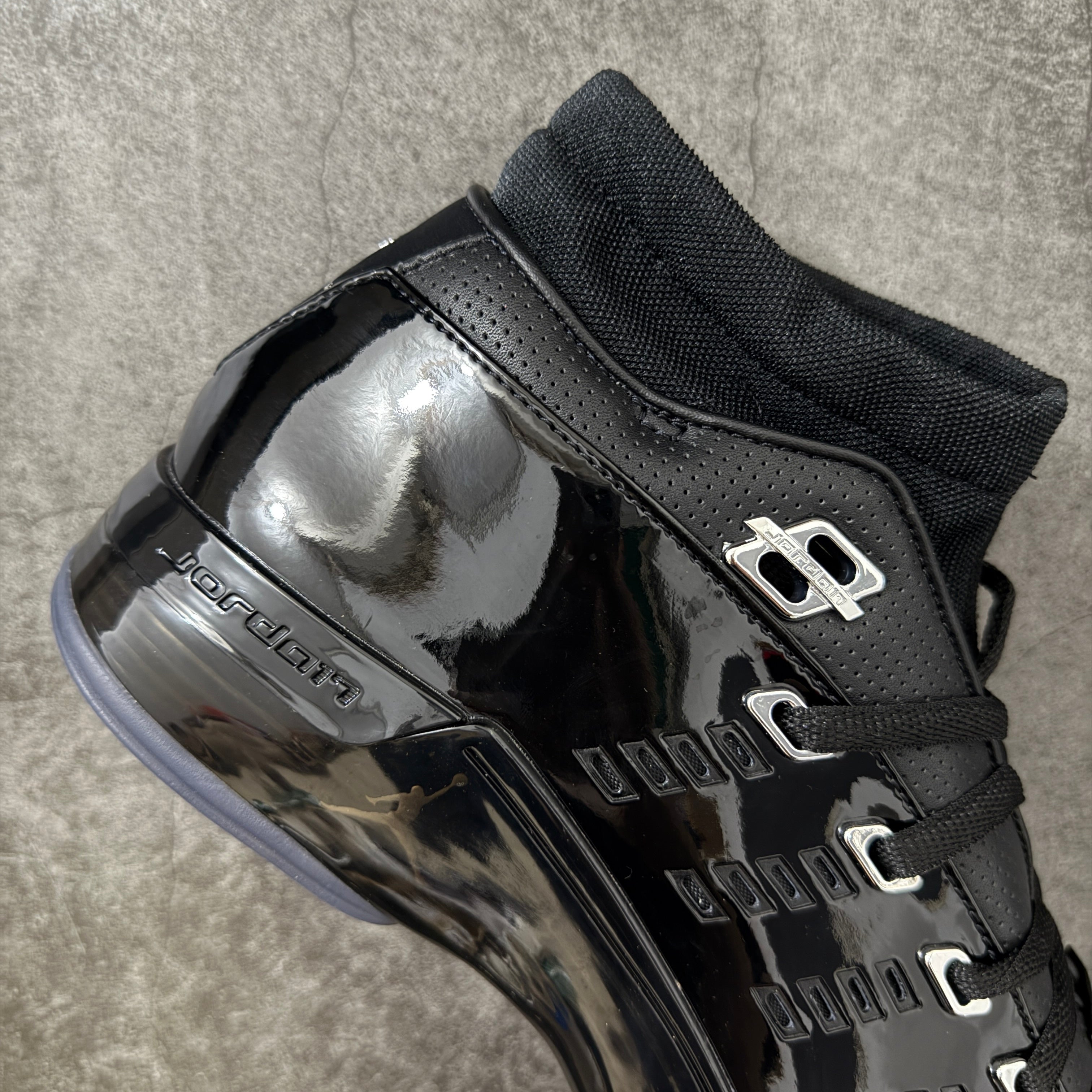 Jordan 17 Low 'Black Patent'